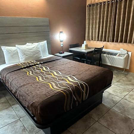 New Corral Motel Викторвилл Экстерьер фото