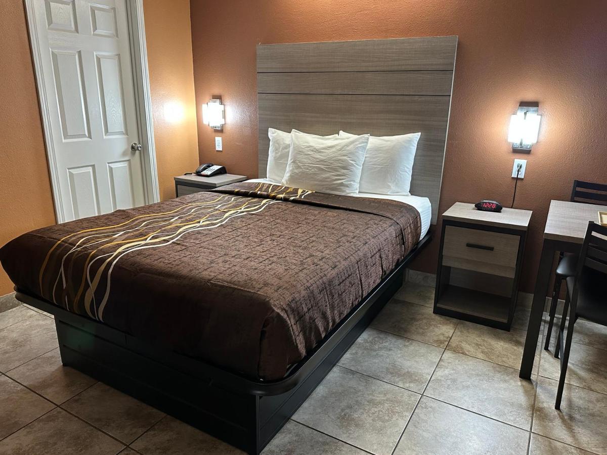 New Corral Motel Викторвилл Экстерьер фото