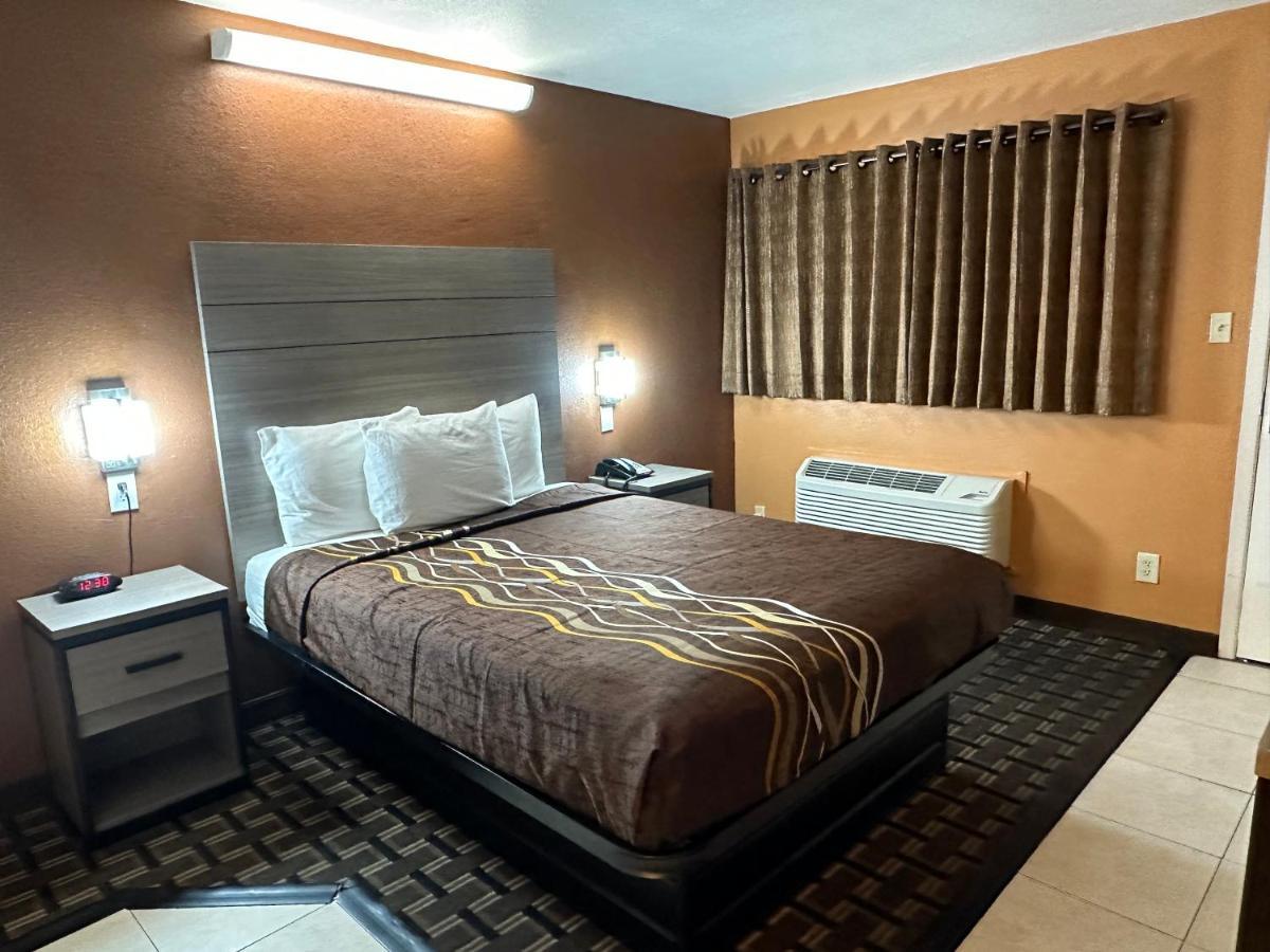 New Corral Motel Викторвилл Экстерьер фото
