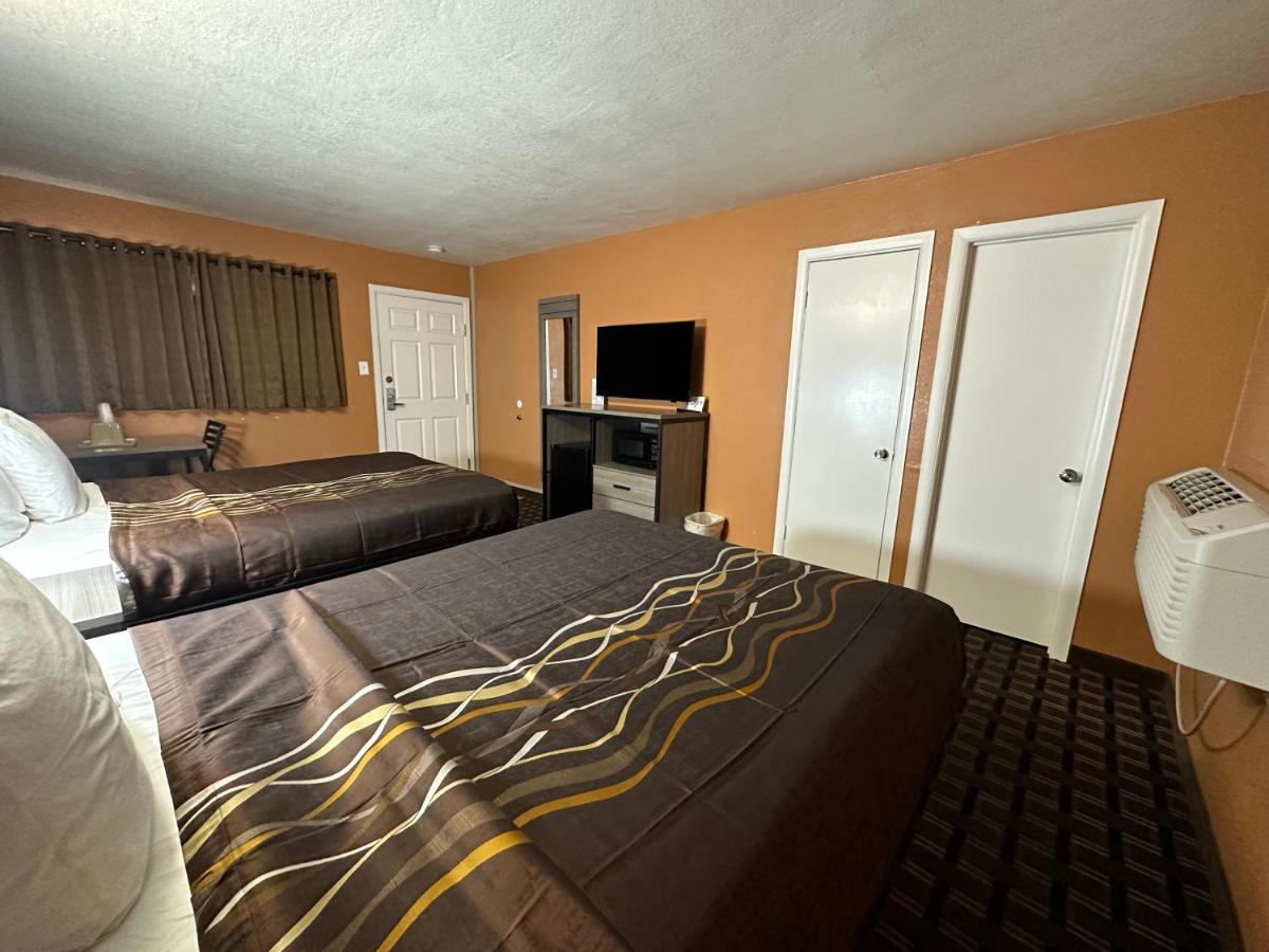 New Corral Motel Викторвилл Экстерьер фото