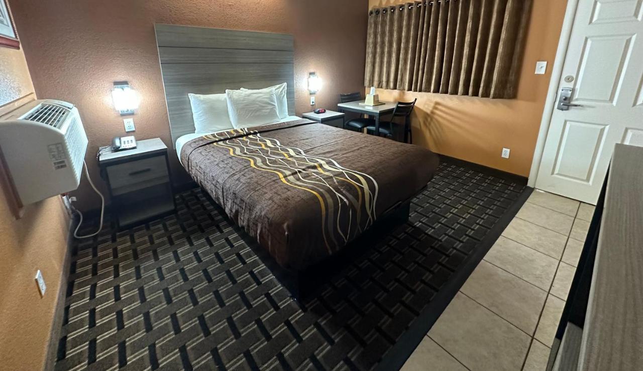 New Corral Motel Викторвилл Экстерьер фото