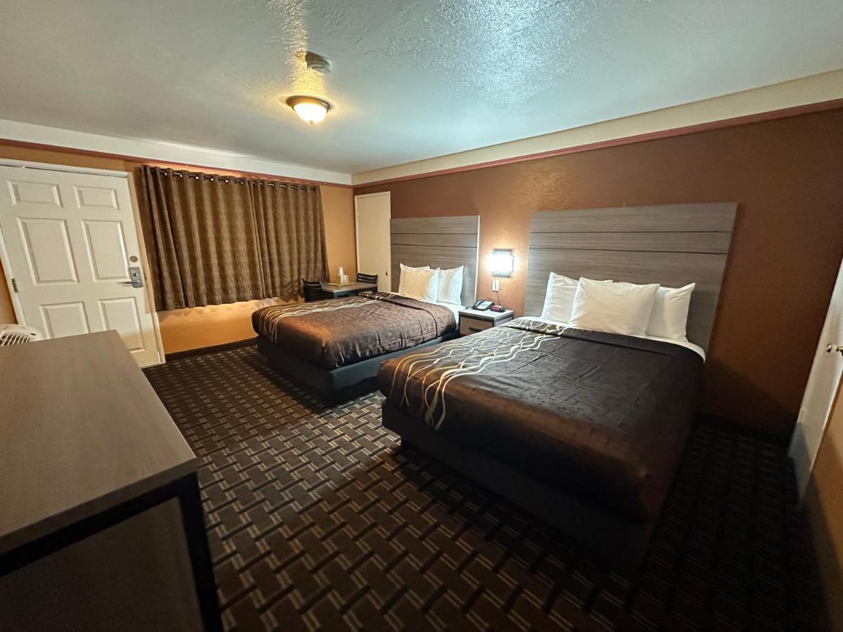 New Corral Motel Викторвилл Экстерьер фото