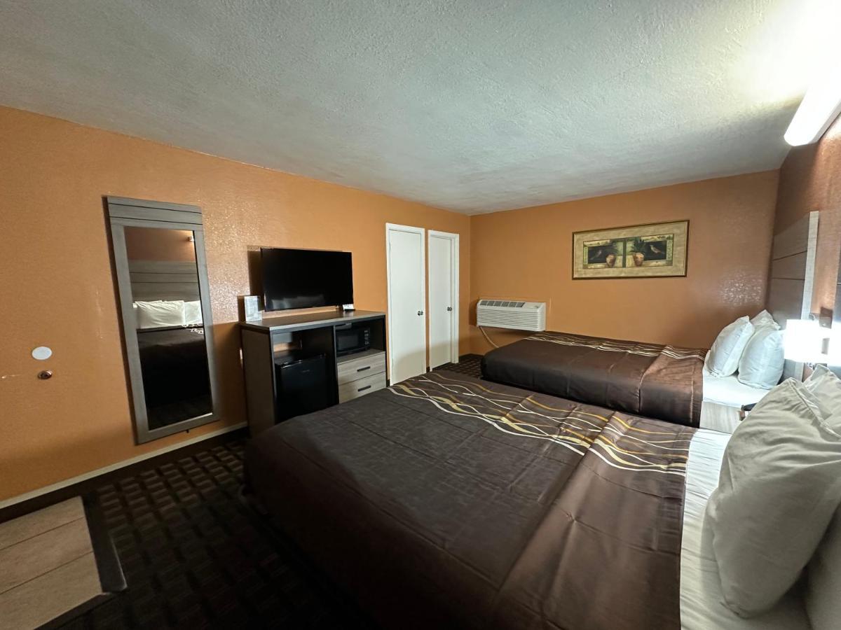 New Corral Motel Викторвилл Экстерьер фото